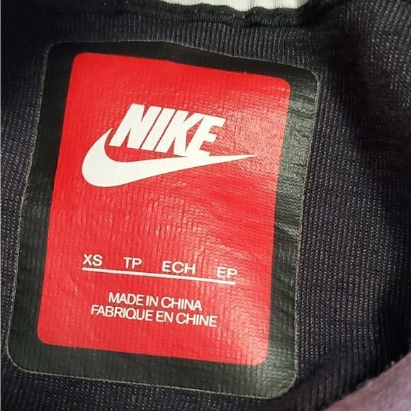 Nike Purple Sweatshirt Hoodie - Picture 7 of 7